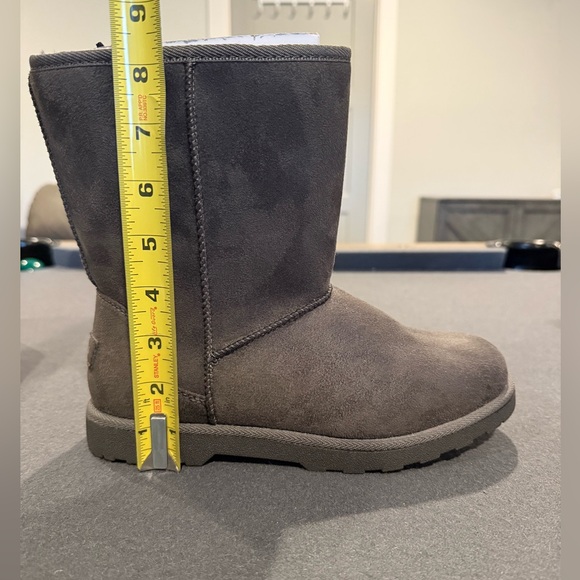 Makalu Ani Grey Pull-On Boots Women Size 7M - Picture 5 of 9